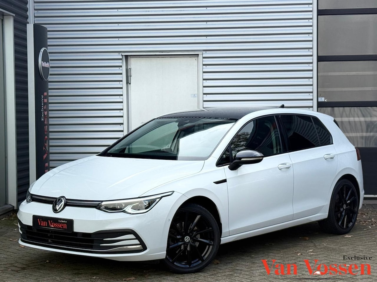 Volkswagen Golf - 8 1.5 eTSI|Navi|Camera|Sfeer|ACC|DSG|Memory| - AutoWereld.nl