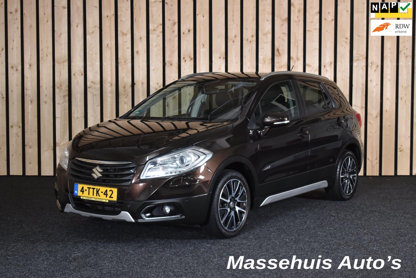 Suzuki SX4 S-Cross - 1.6 High Executive Automaat Leer Trekhaak Panoramadak Xenon PDC V+A Navi Clima Cruise Nwe - AutoWereld.nl