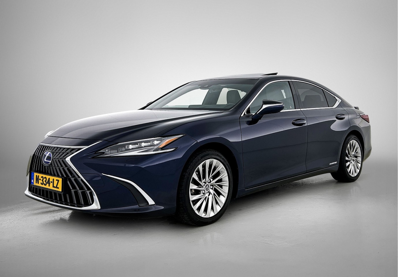 Lexus ES - 300h President Line | Mark Levinson Audio | Head-up Display | - AutoWereld.nl