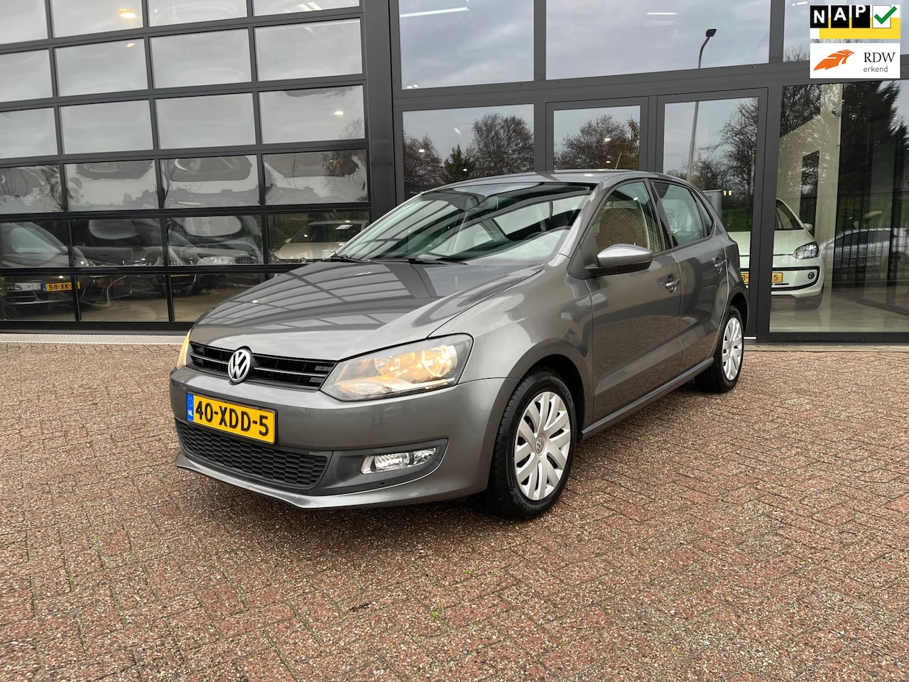 Volkswagen Polo - Comfortline, Automaat, 1 Eigenaar - AutoWereld.nl
