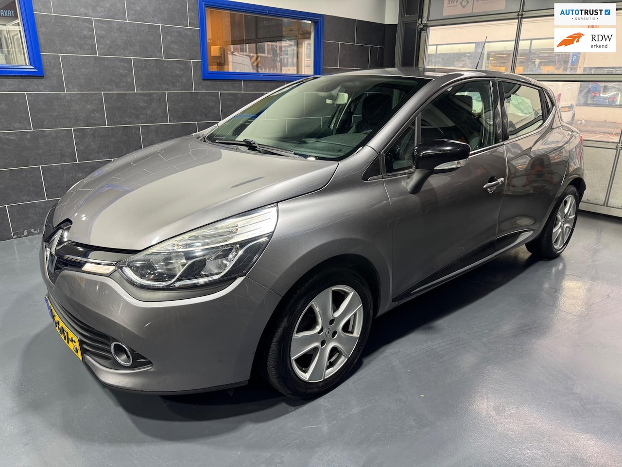 Renault Clio - 0.9 TCe - Camera - Parkeersensoren - Keyless - Cruise Control - Start & Stop - Elektr. Ram - AutoWereld.nl