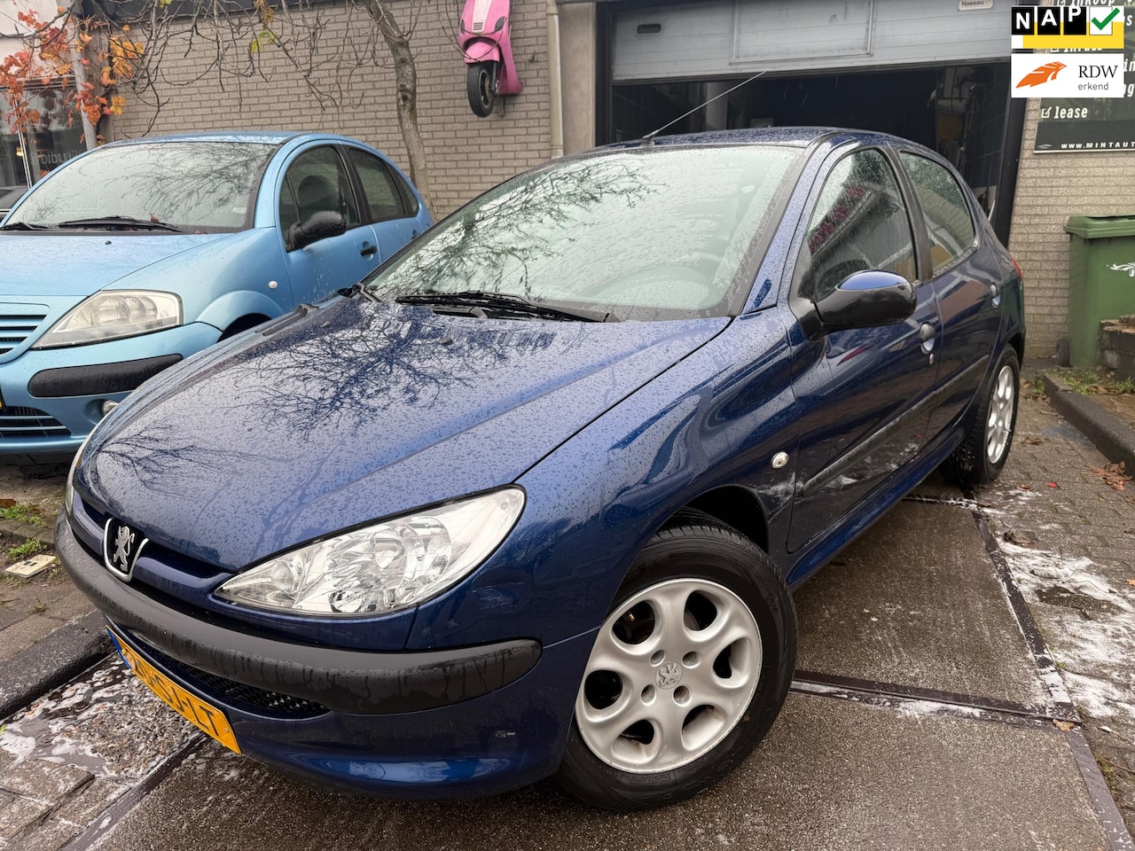 Peugeot 206 - 1.4 One-line Apk/Airco/Boekjes/Facturen/Lage km - AutoWereld.nl