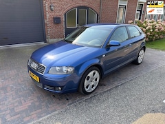 Audi A3 - 1.6 FSI Ambition Nieuwe APK bij aflevering