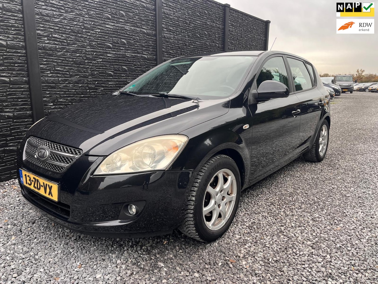 Kia Cee'd - 1.6 X-ecutive 1.6 X-ecutive - AutoWereld.nl