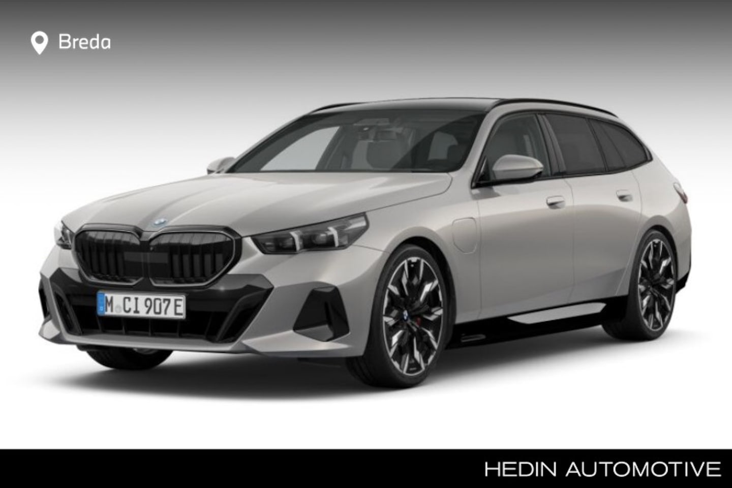 BMW 5-serie Touring - 530e M sport | M Sport pro | Trekhaak | Glazen dak - AutoWereld.nl
