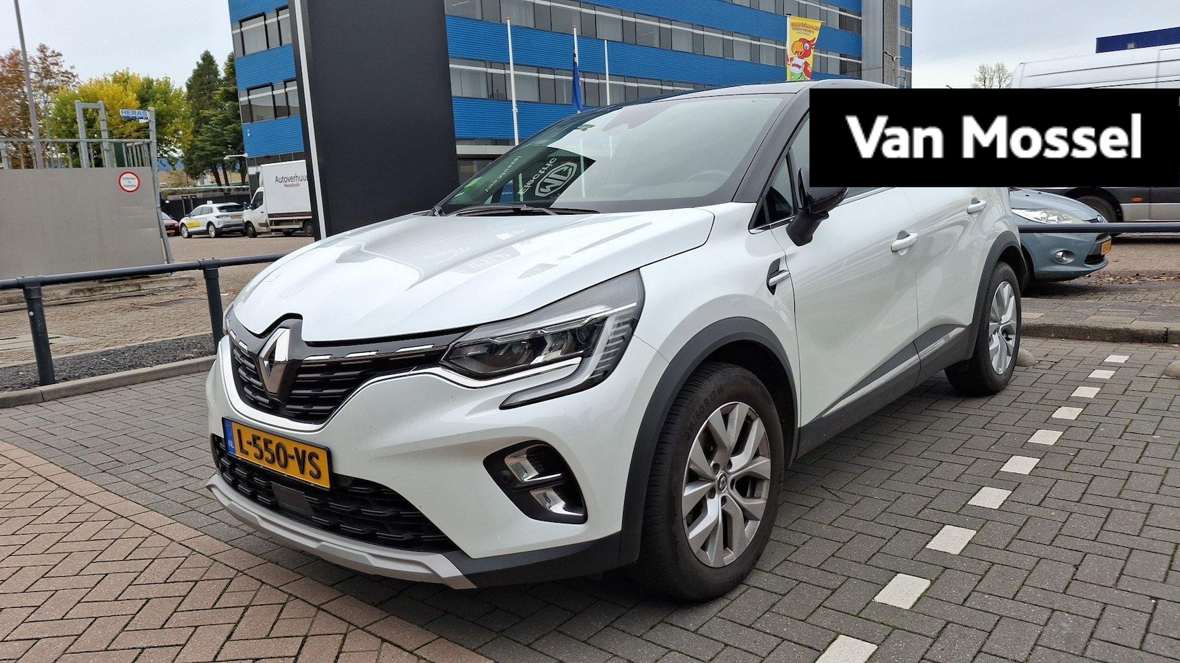 Renault Captur - 1.3 TCe 130pk Aut. Edition One | Trekhaak | Panoramadak | Led Koplampen | Camera | Navi | - AutoWereld.nl