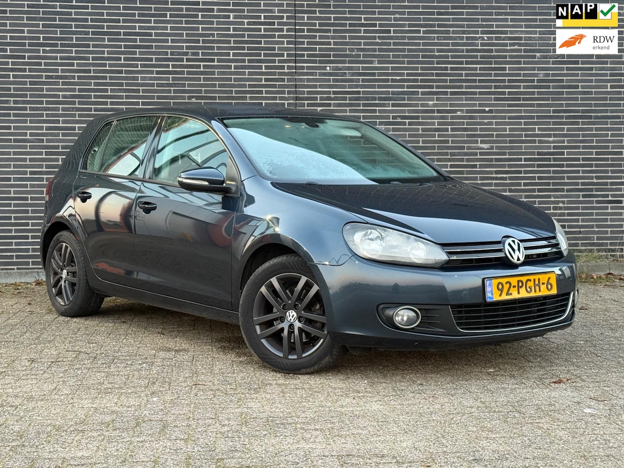 Volkswagen Golf - 1.2 TSI Highline DSG Bluemotion, Clima! - AutoWereld.nl