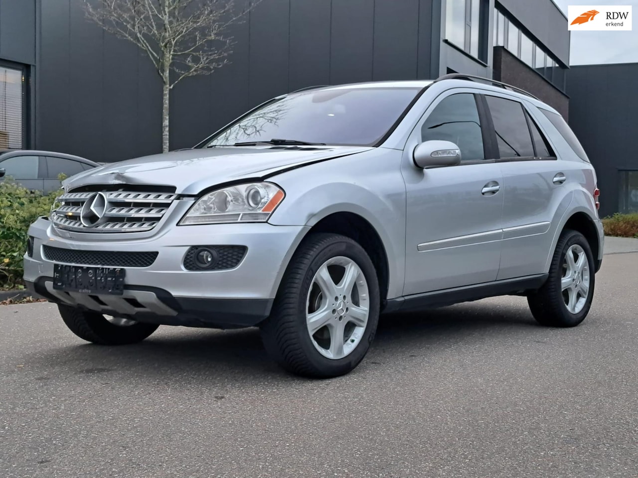 Mercedes-Benz ML-klasse - 350 4 MATIC ONLY EXPORT AFRIKA - AutoWereld.nl