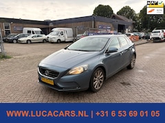 Volvo V40 - 1.6 T2 Momentum