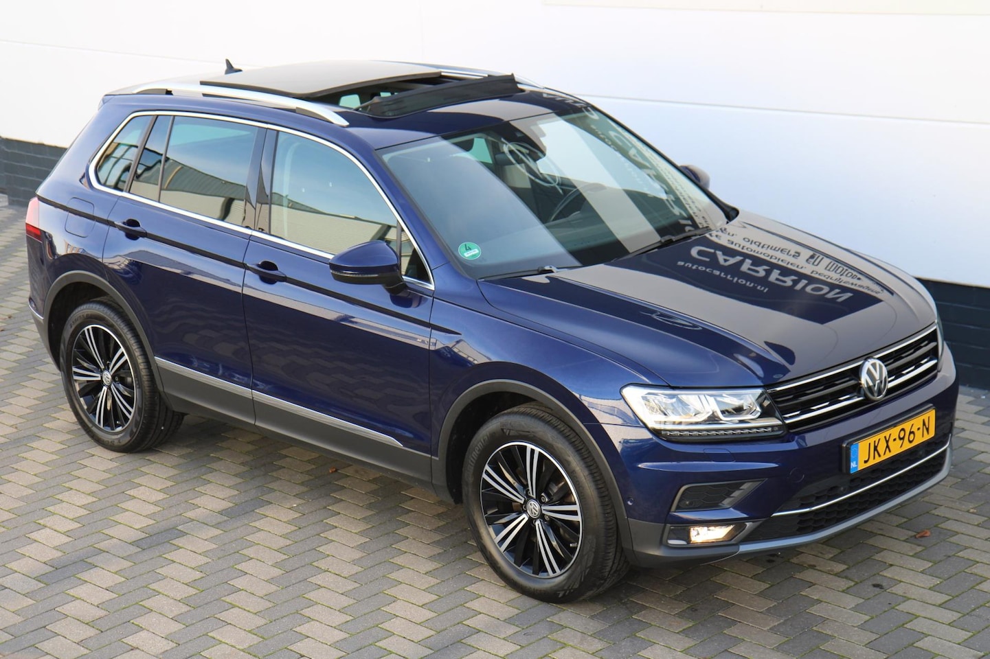 Volkswagen Tiguan - 2.0 TSI 4Motion Highline Pano Carplay BTW!! - AutoWereld.nl