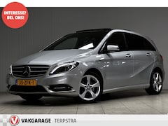 Mercedes-Benz B-klasse - 180 Ambition/ Trekhaak/ Panorama-Dak/ Bi-Xenon/ LEDER/ 17'' LMV/ Shadow-Line/ Zwarte-Hemel