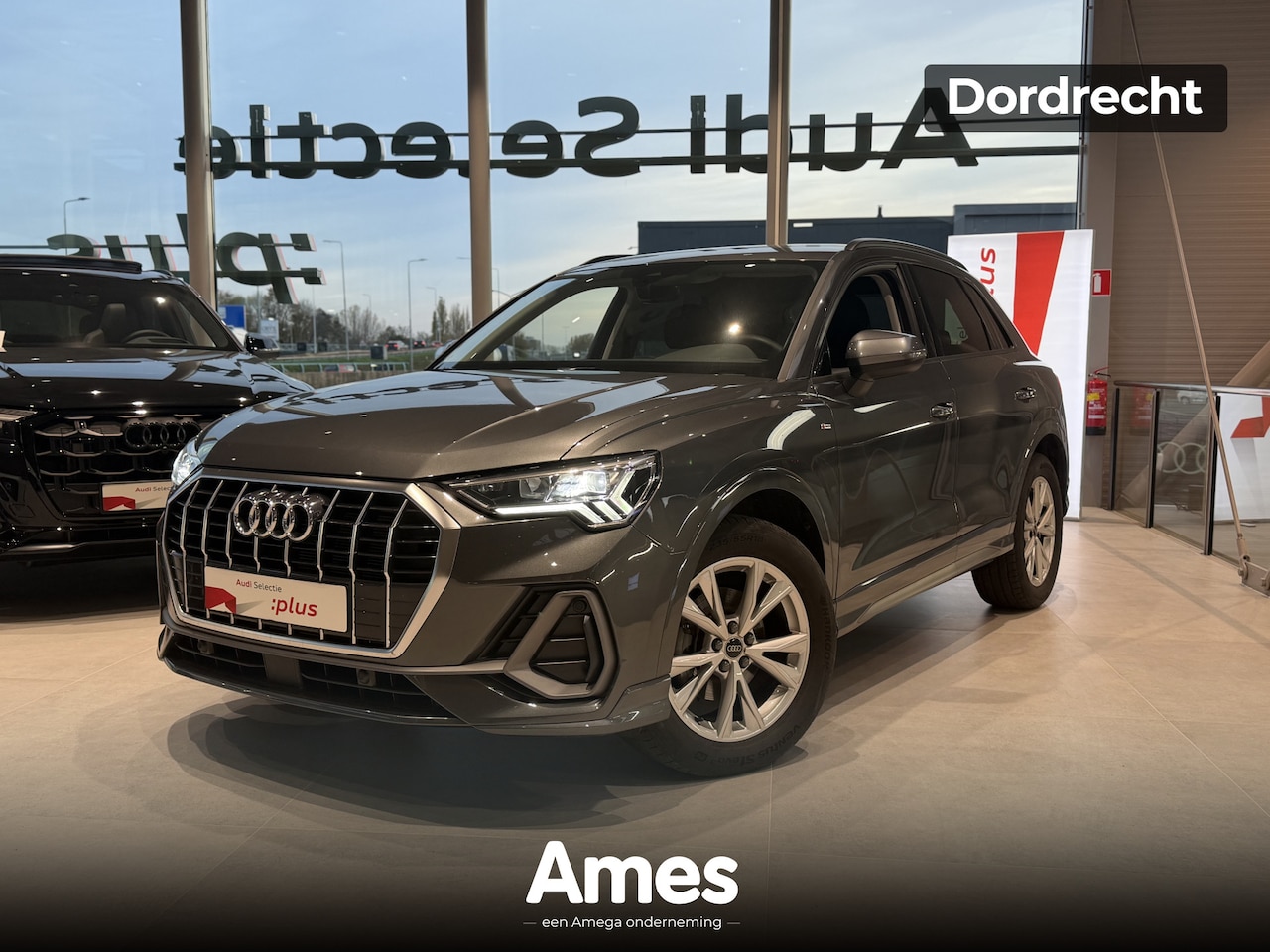 Audi Q3 - 35 TFSI S Line | Comfort sleutel | Achteruitrijcamera | 150 pk - AutoWereld.nl