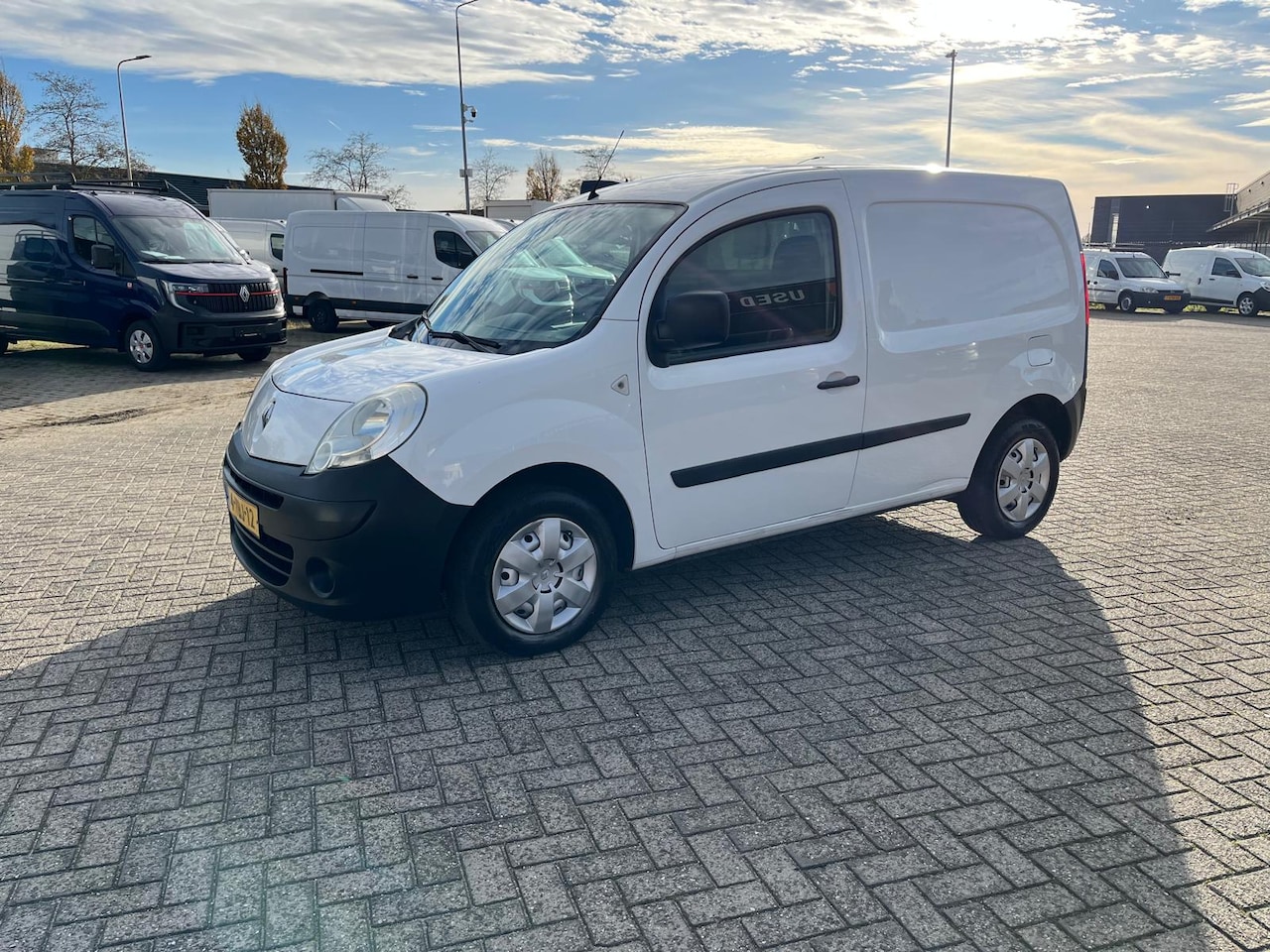 Renault Kangoo Express - 1.5 DCI 104 pk, L1 , Schuifdeur, Airco - AutoWereld.nl