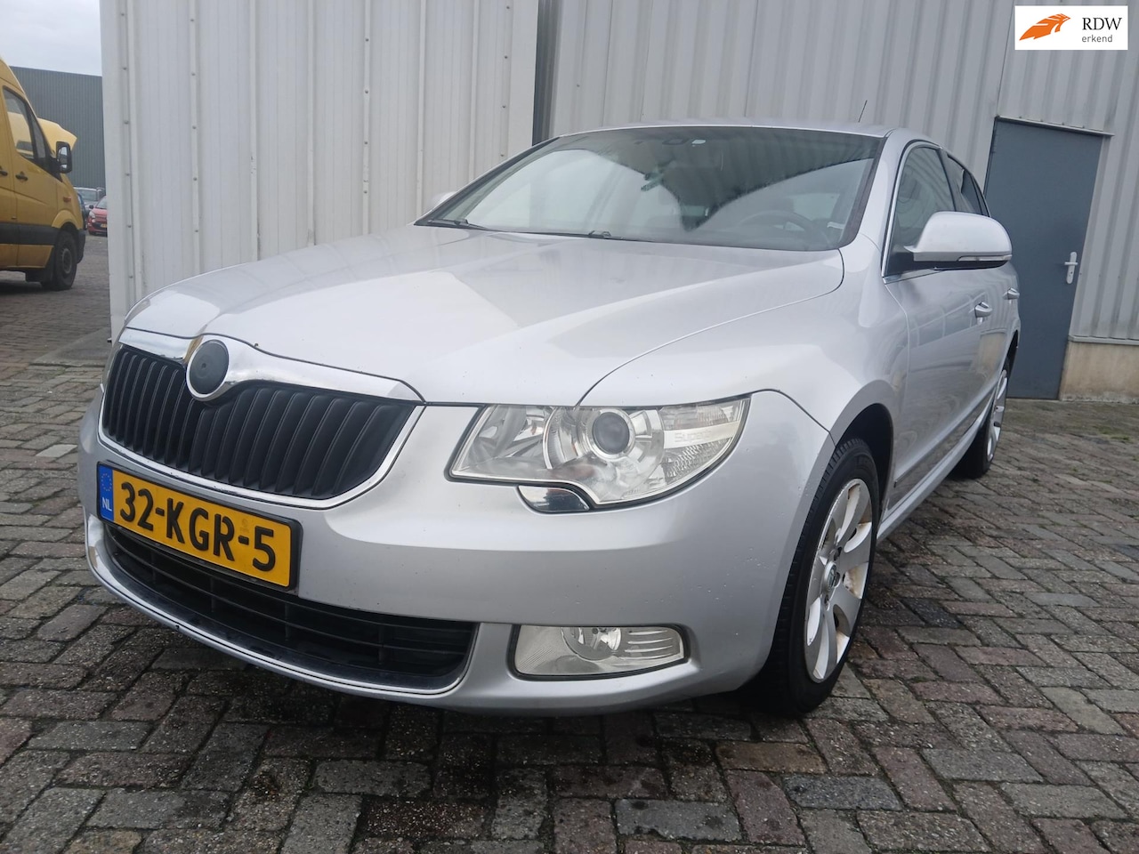 Skoda Superb - 1.8 TSI Ambition - Motor defect - AutoWereld.nl