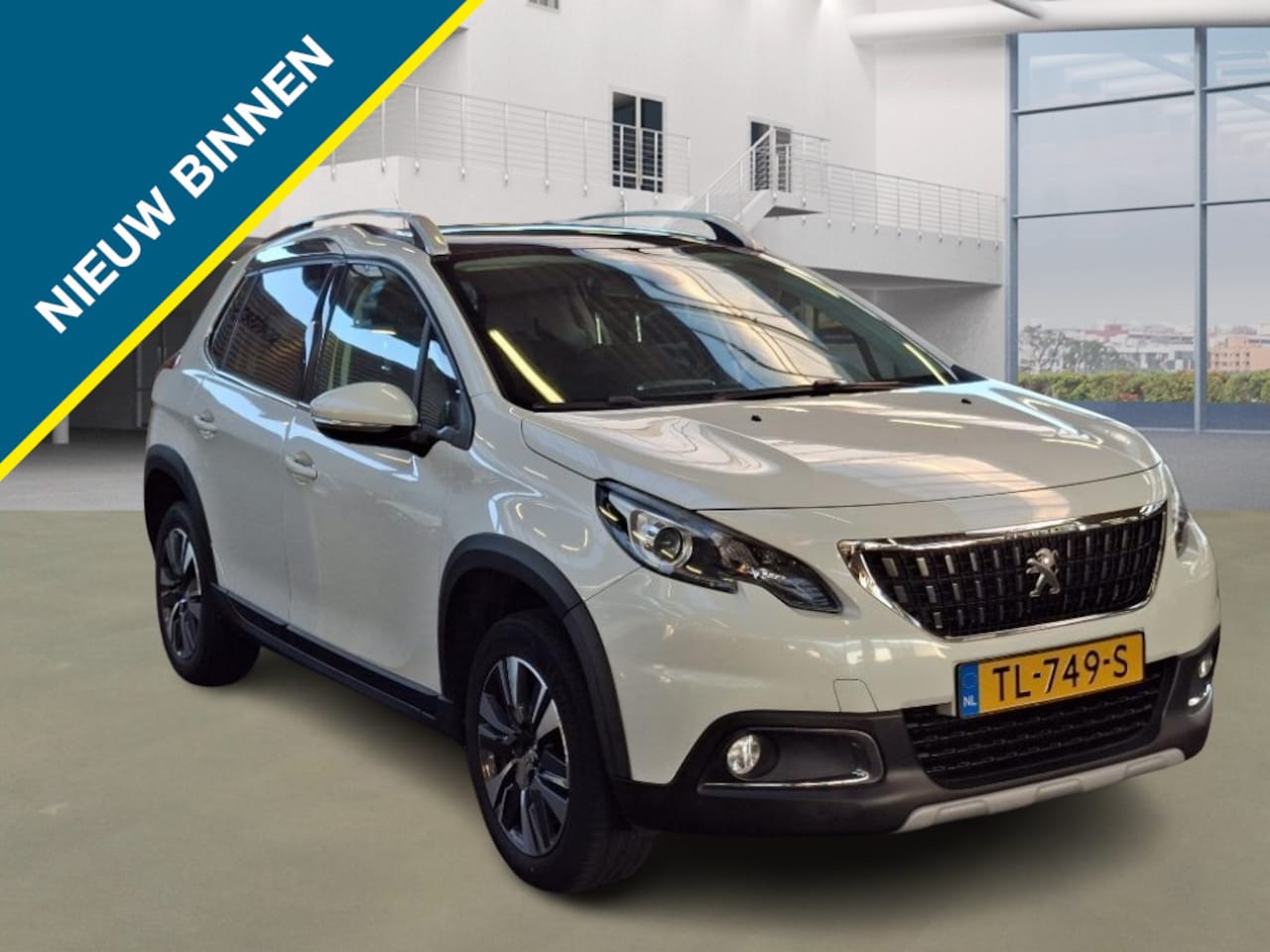 Peugeot 2008 - 1.2 PT ALLURE + APPLE CARPLAY/PANODAK/ECC/CRUISE/LEDER - AutoWereld.nl