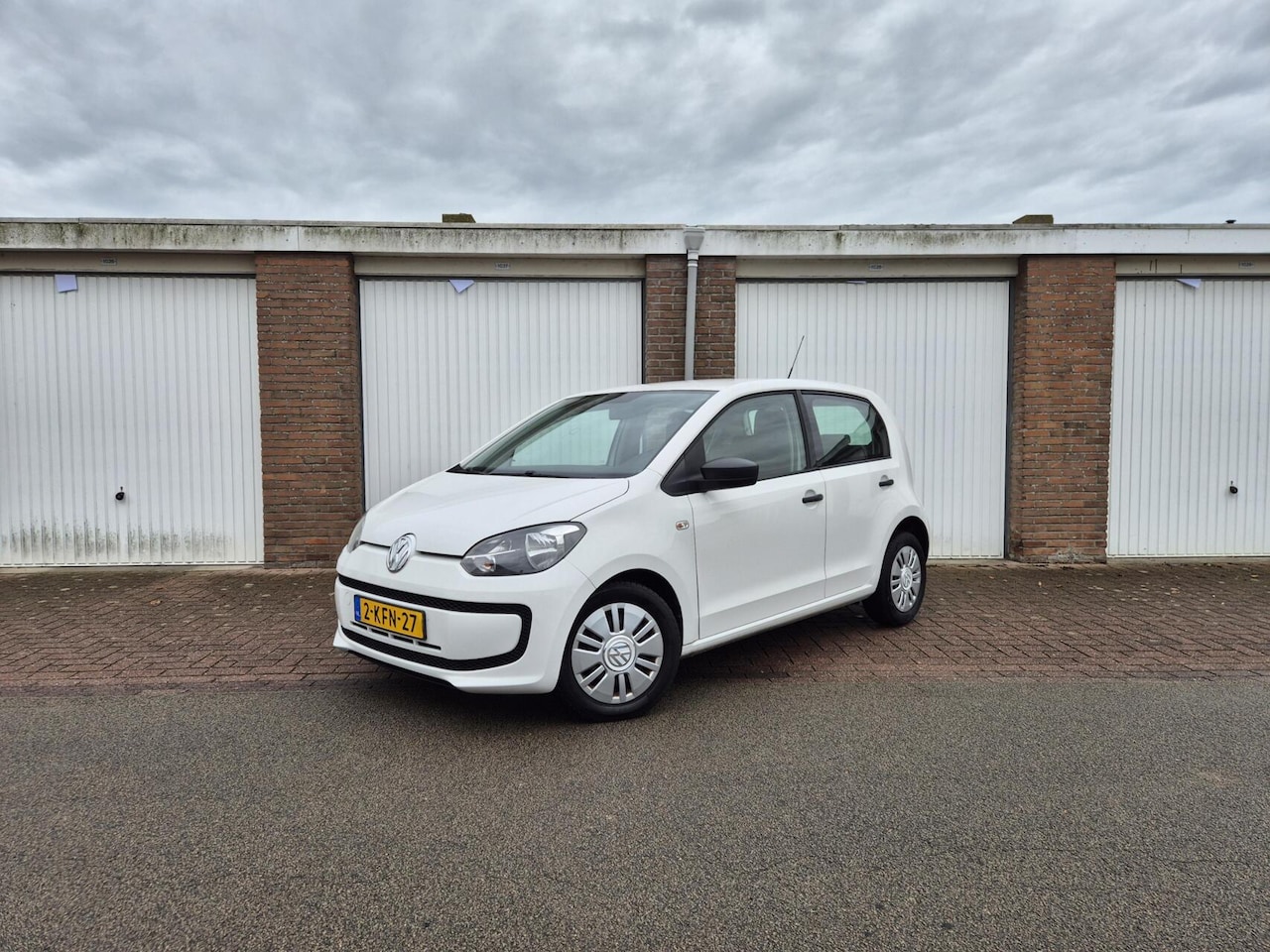 Volkswagen Up! - 1.0 5-Deurs / Airco / Nieuwe distriebutieriem - AutoWereld.nl