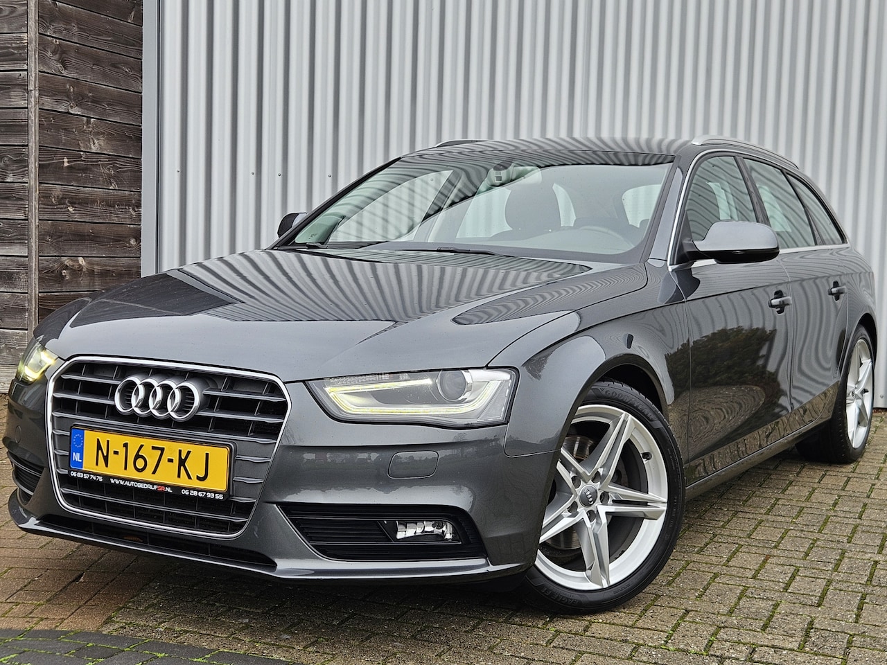 Audi A4 Avant - 1.8 TFSI S Edition /Automaat/Dealer Onderhouden! - AutoWereld.nl