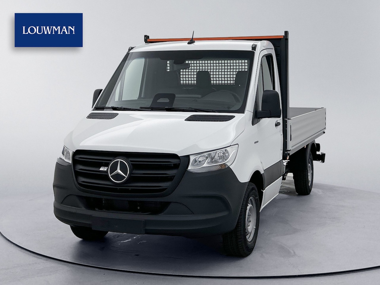 Mercedes-Benz eSprinter - 320 CC Open Laadbak 81kwh L2 RWD PRO | Trekhaak | Sprinter 30 Years premium pakket | - AutoWereld.nl