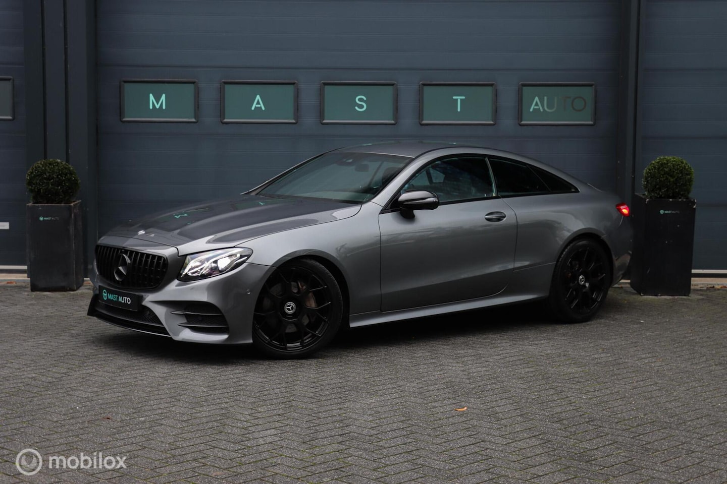 Mercedes-Benz E-klasse Coupé - 200|AMG|NAP|LED|Leder|Stoelverwarming - AutoWereld.nl