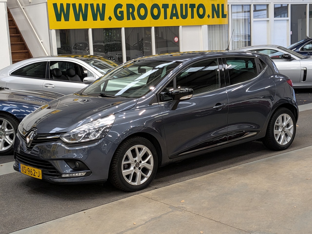 Renault Clio - 0.9 TCe Limited Airco, Cruise Control, Stuurbekrachtiging - AutoWereld.nl