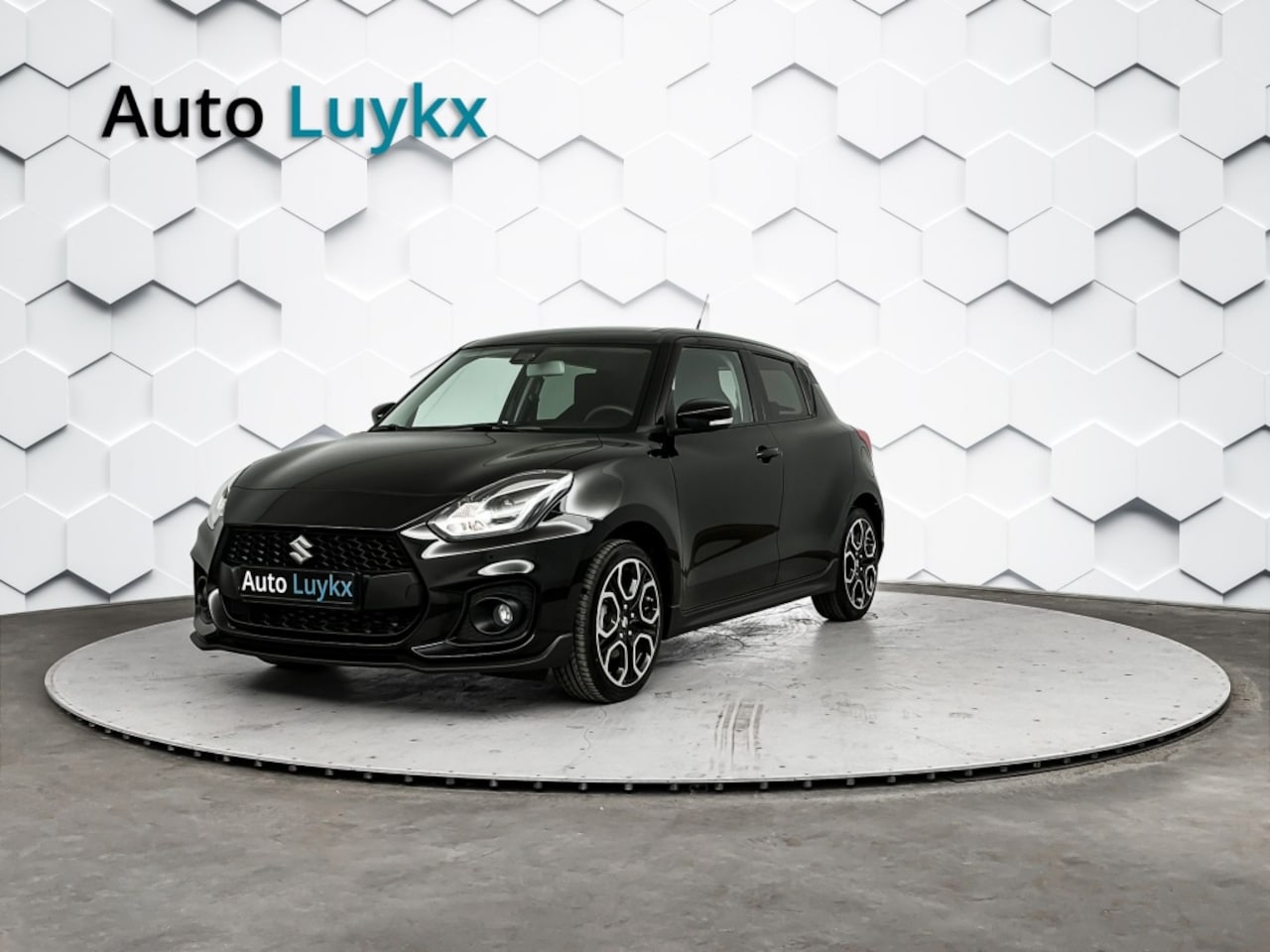 Suzuki Swift - 1.4 Sport Smart Hybrid | 129 PK | Sportstoelen | Dubbel Uitlaatsysteem - AutoWereld.nl