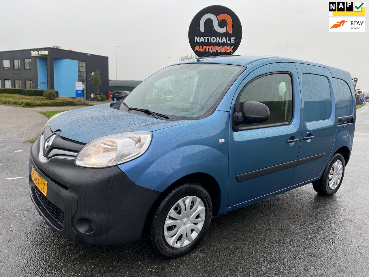 Renault Kangoo - 2018 * AUTOMAAT * 1.5 dCi * EURO6 * ROLSTOEL * INVALIDE AUTO !! - AutoWereld.nl