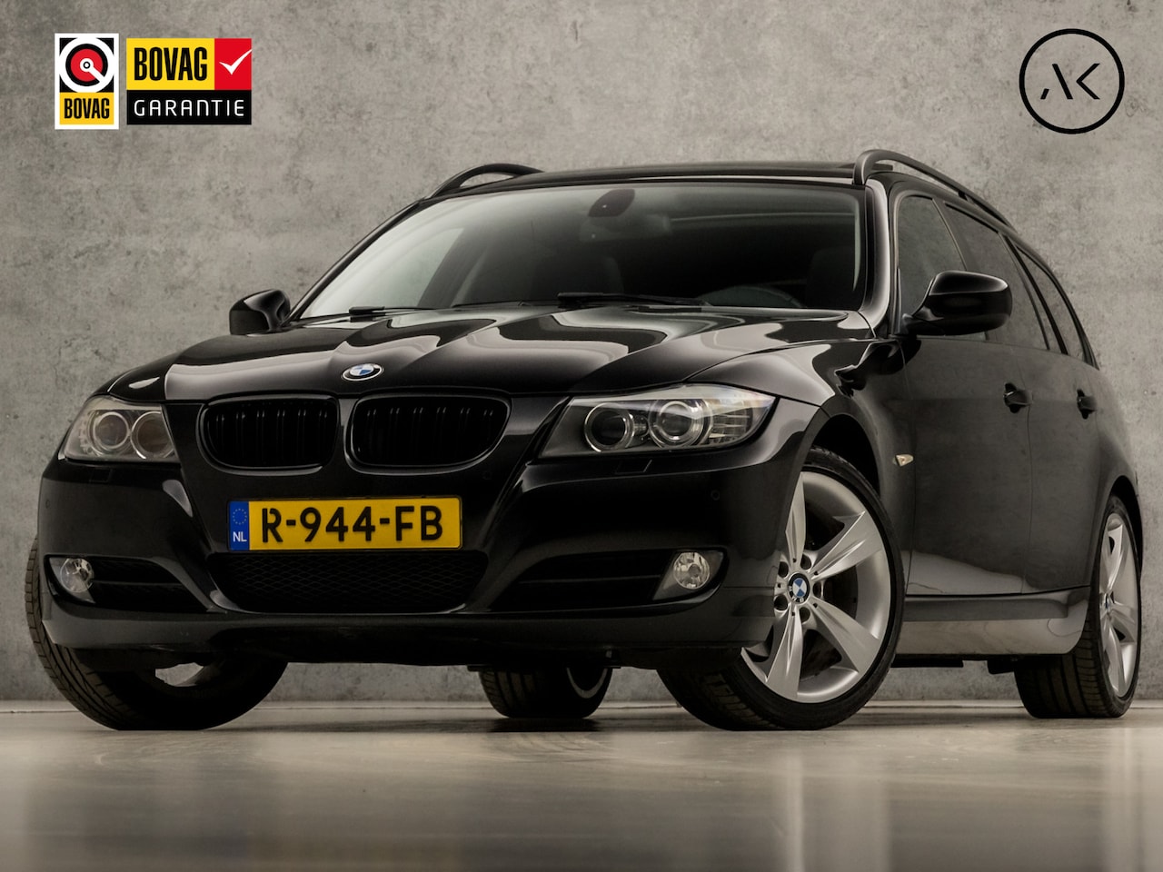 BMW 3-serie Touring - 318i High Executive 143Pk Automaat (YOUNGTIMER, PANORAMADAK, 4 CILINDER, NAVIGATIE, CLIMAT - AutoWereld.nl
