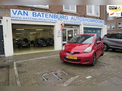Toyota Aygo - 1.0-12V Aspiration Red | Airco | Carkit | LMV | Te financieren v.a € 101, - p/m