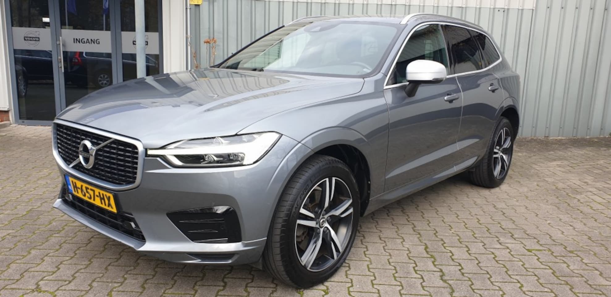 Volvo XC60 - 2.0 T4 R-Design 2.0 T4 R-Design - AutoWereld.nl