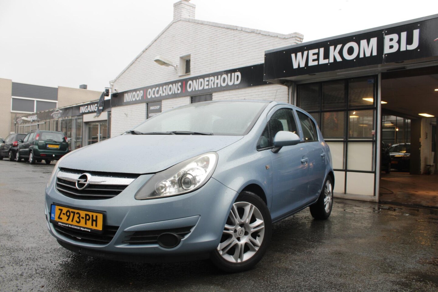 Opel Corsa - 1.2-16V Essentia / Airco / CruiseControl / Fietsenrek / Elektrische ramen voor - AutoWereld.nl
