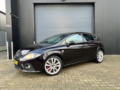 SEAT Leon - 2.0 TFSI Cupra |Paars, NAP, 241PK|