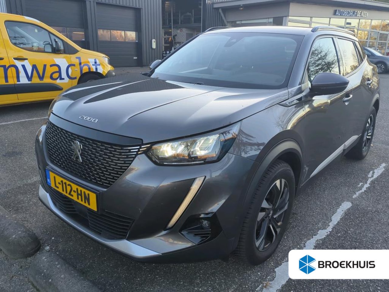 Peugeot 2008 - 1.2 PureTech Allure Pack | Automaat | Navi by app | Camera | 3D Instrumentenpaneel | Apple - AutoWereld.nl