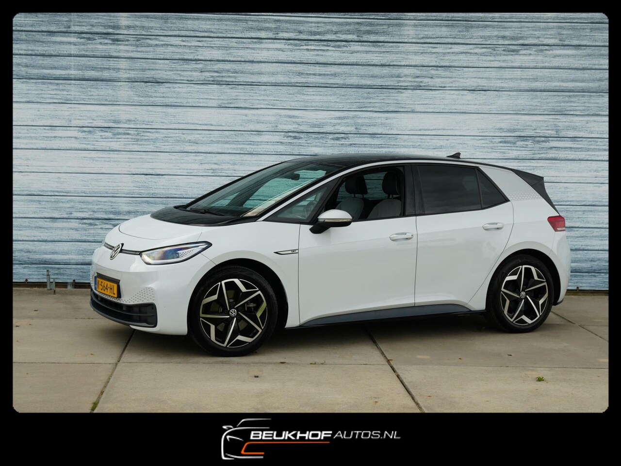 Volkswagen ID.3 - First Plus 58 kWh Trekhaak Camera Carplay - AutoWereld.nl