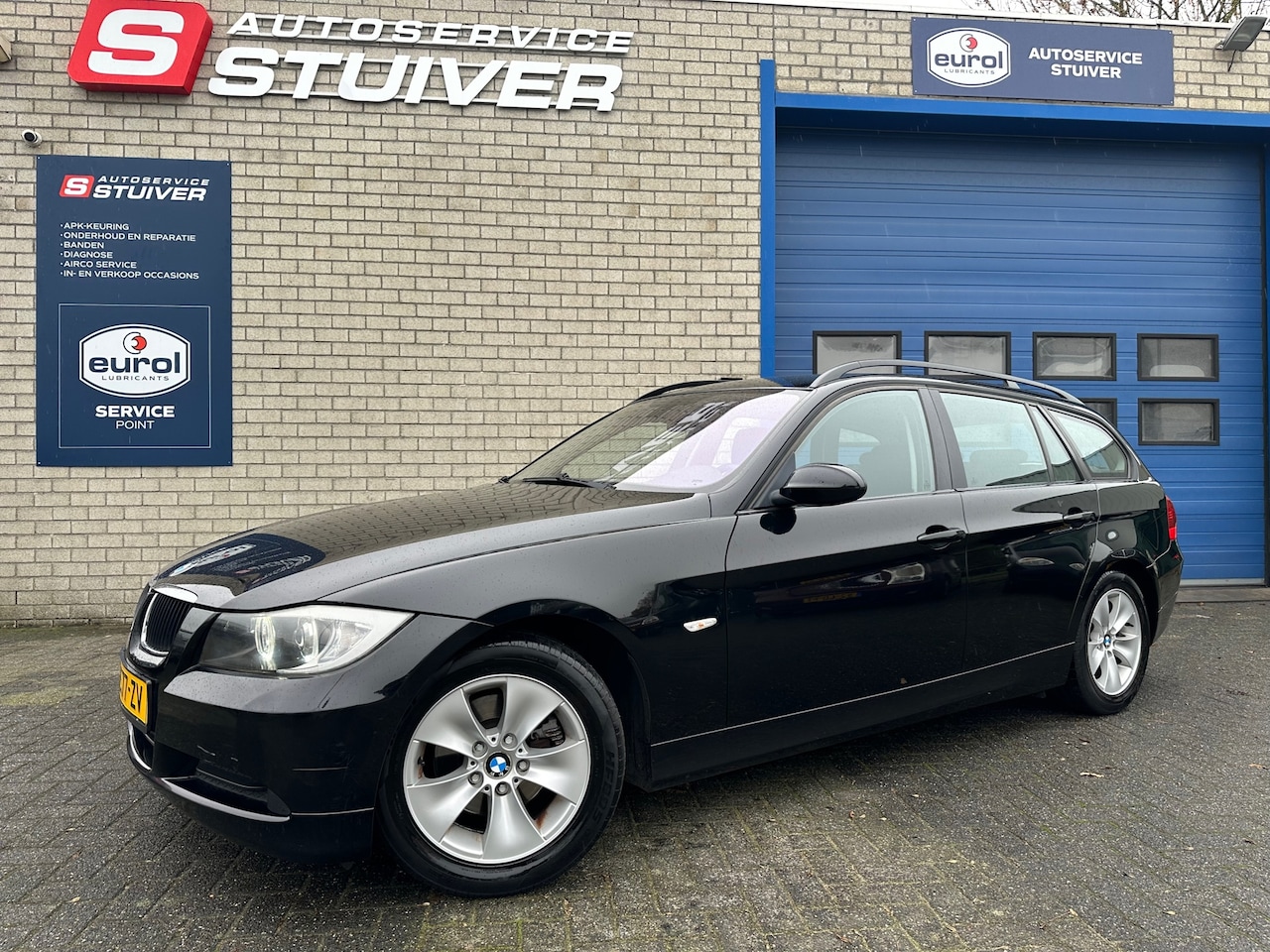BMW 3-serie Touring - 318i 318i - AutoWereld.nl
