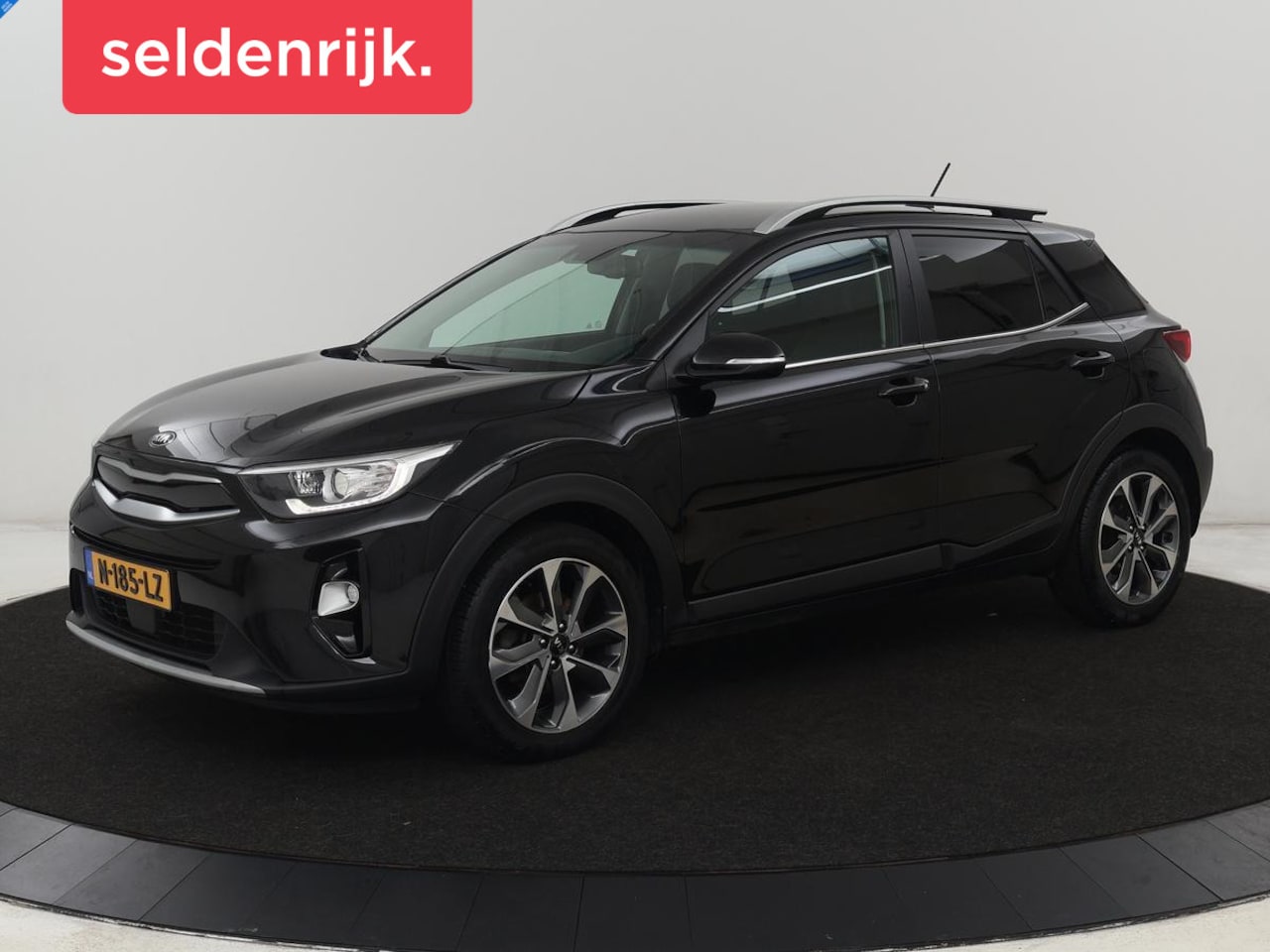 Kia Stonic - 1.0 T-GDi ExecutiveLine | Leder | Stoel & stuurverwarming | Carplay | Camera | Keyless | N - AutoWereld.nl