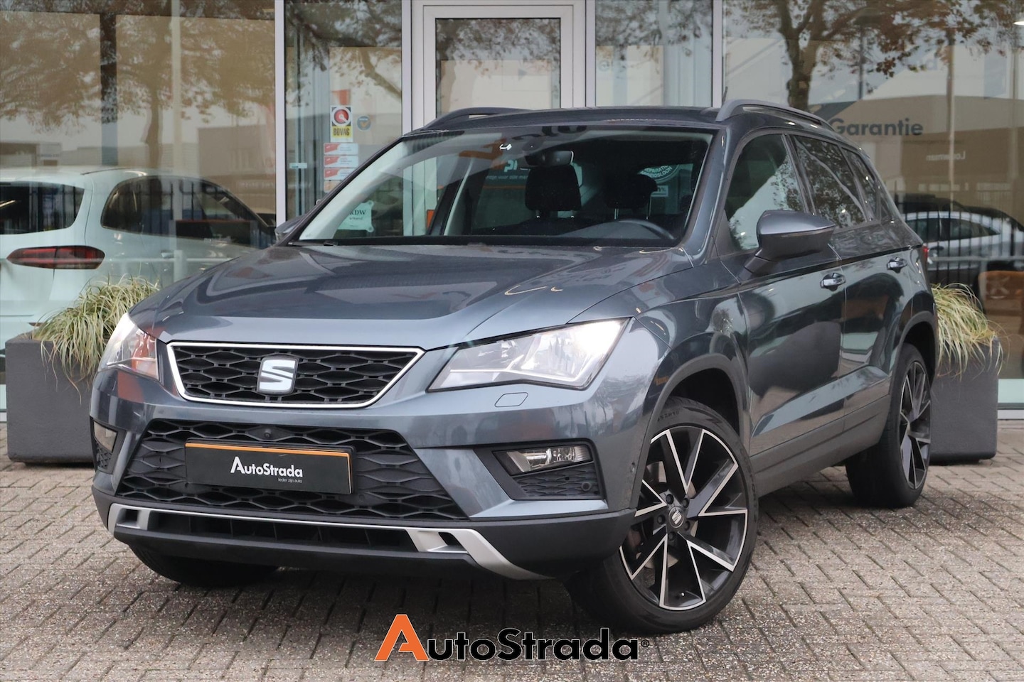 SEAT Ateca - 1.4 Style 150pk | Cruise | Climate | Stoelverwarming | 360 Camera | Navigatie | Sensoren - AutoWereld.nl