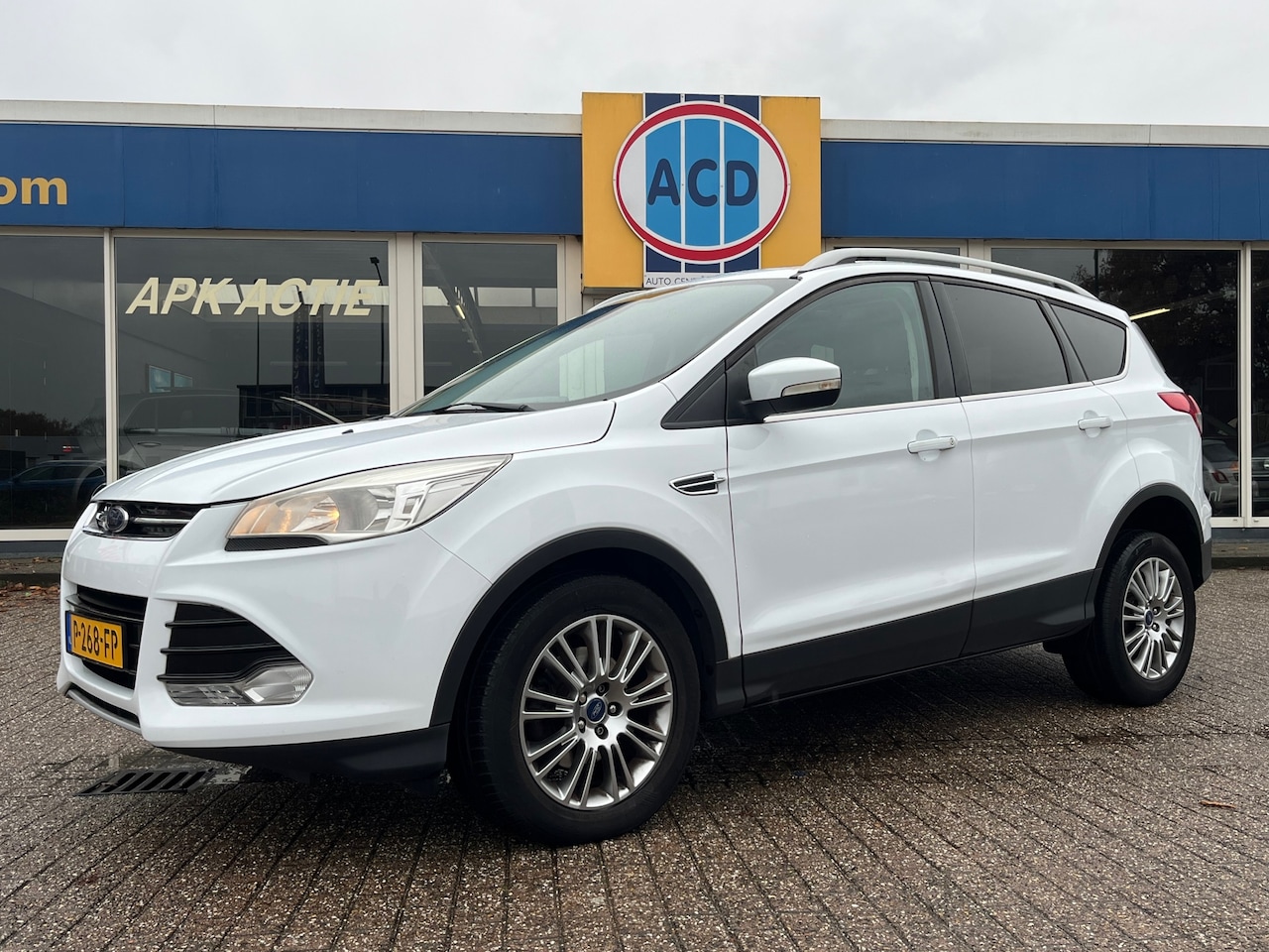 Ford Kuga - 1.6 Titanium | PanoramaDak | - AutoWereld.nl