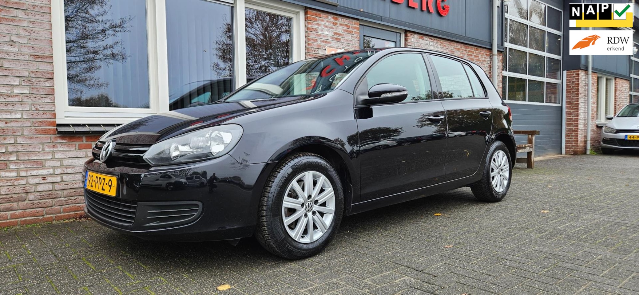 Volkswagen Golf - 1.4 TSI Comfortline Automaat/DSG! Airco! Cruise Control! NAP! Dealer Onderhouden! - AutoWereld.nl