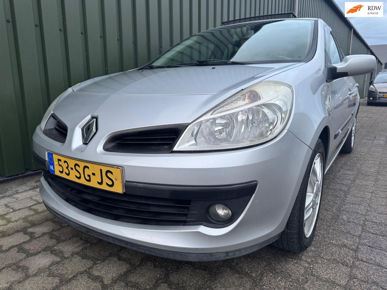 Renault Clio - 1.4-16V Dynamique Luxe full option - AutoWereld.nl