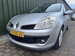 Renault Clio - 1.4-16V Dynamique Luxe full option schuifdak