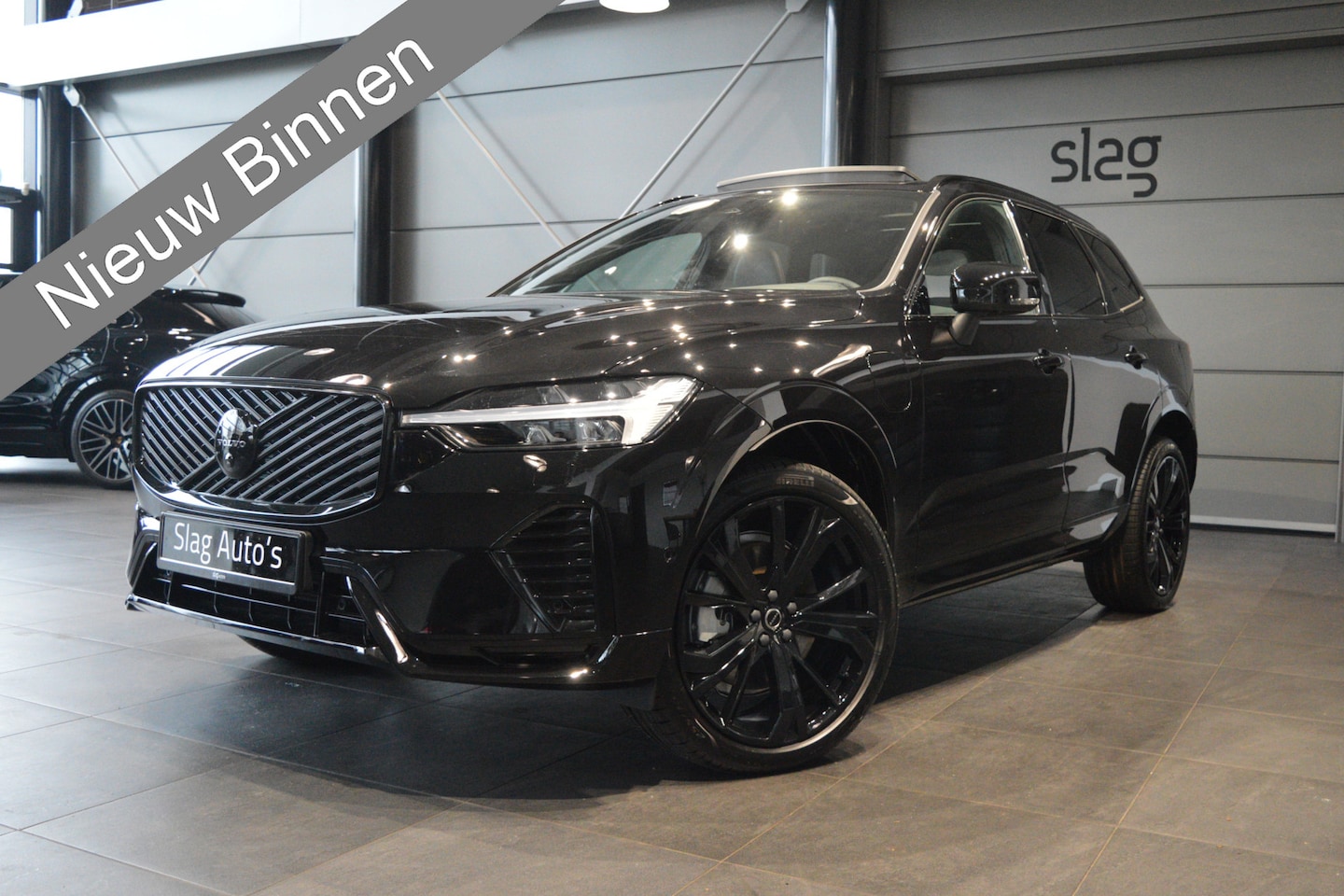 Volvo XC60 - 2.0 T6 Plug-in hybrid AWD ultra Dark pano leer Facelift !! - AutoWereld.nl