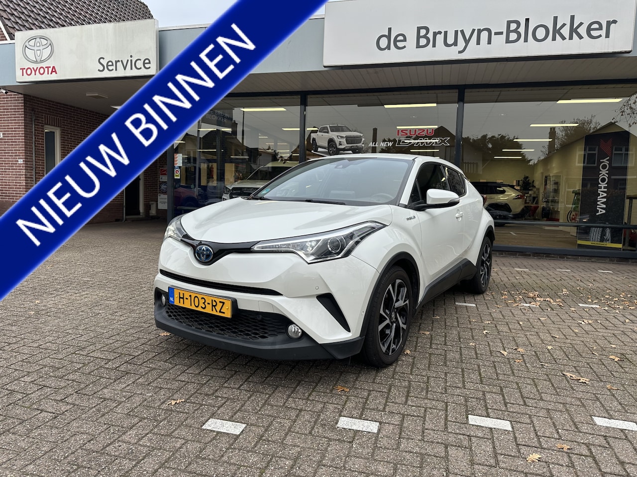 Toyota C-HR - 1.8 Hybrid Style Pearl White rijklaar incl. garantie / zeer goed onderhouden, zie foto's - AutoWereld.nl