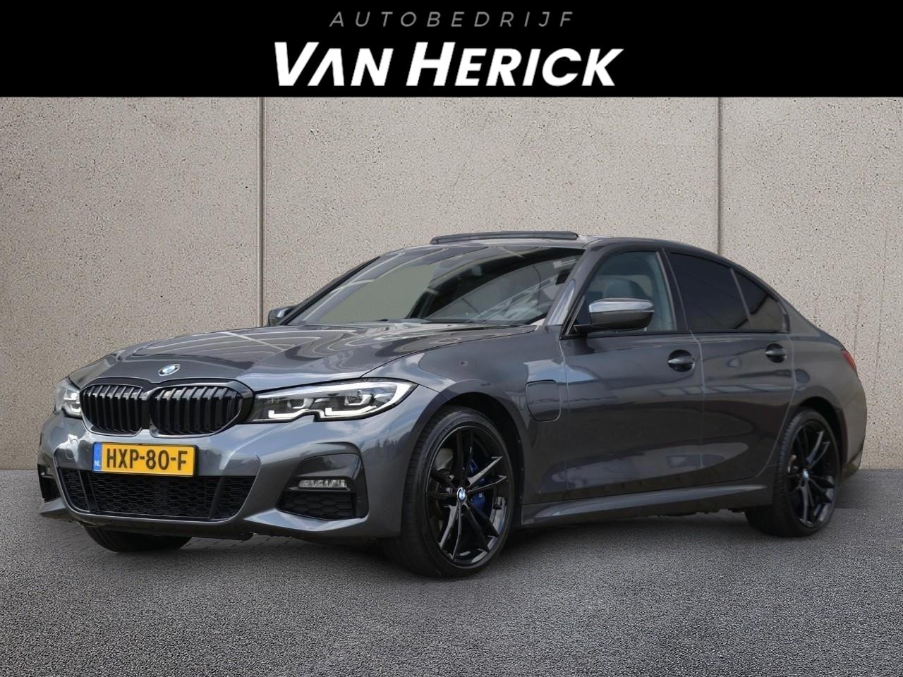 BMW 3-serie - 330e M-sport | Kantel/schuif Dak | Carplay | Head up - AutoWereld.nl