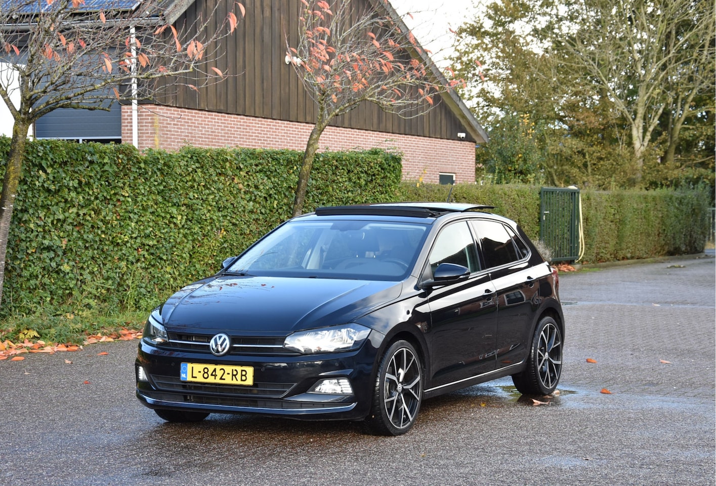 Volkswagen Polo - 96 PK TSI DSG Pano ECC ACC stoelverw. Business edition - AutoWereld.nl