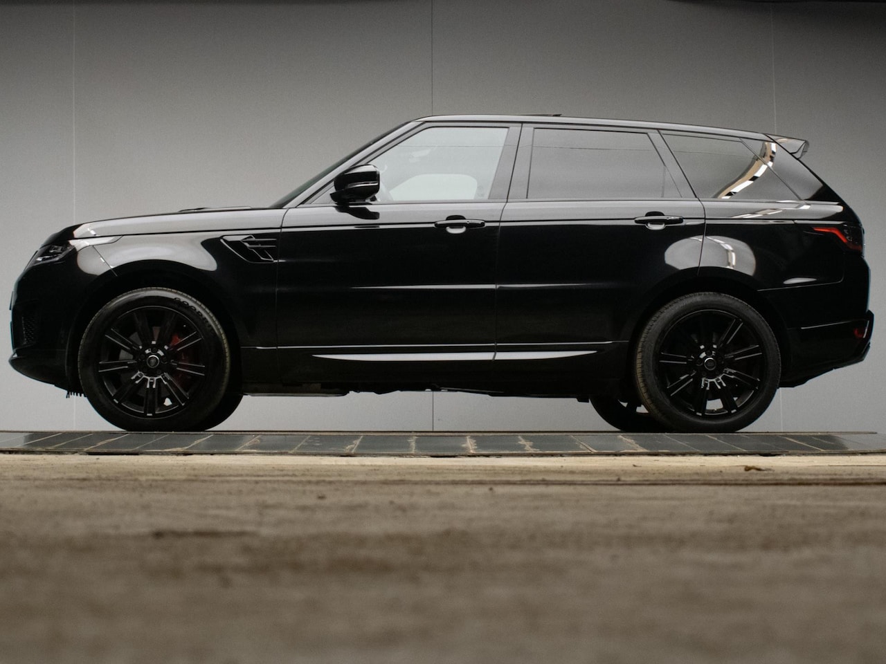 Land Rover Range Rover Sport - P400e HSE Dynamic Stealth (PANORAMADAK,APPLE CARPLAY,STOELVERWARMING/VERKOELING,MERIDIAN,L - AutoWereld.nl
