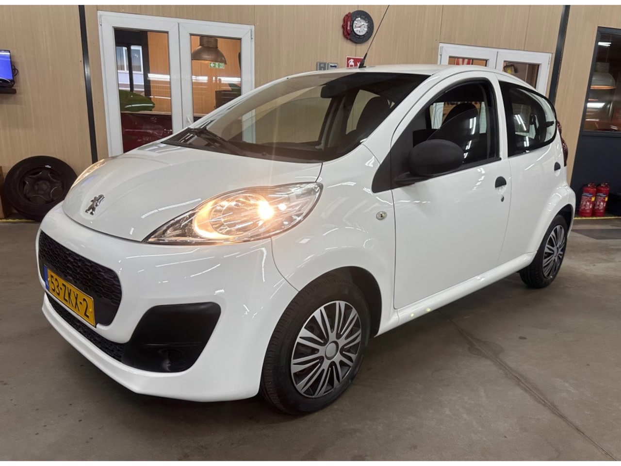 Peugeot 107 - 1.0 Access Accent 1.0 Access Accent - AutoWereld.nl