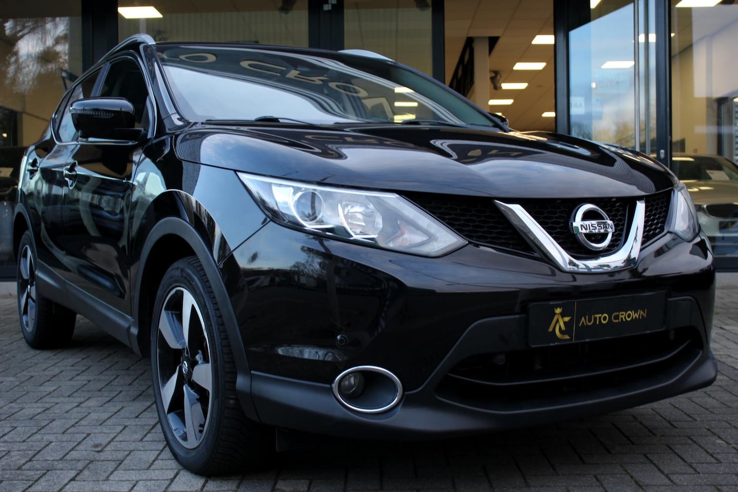 Nissan Qashqai - 1.2 N-Connecta BJ.2017 Automaat Navi - AutoWereld.nl