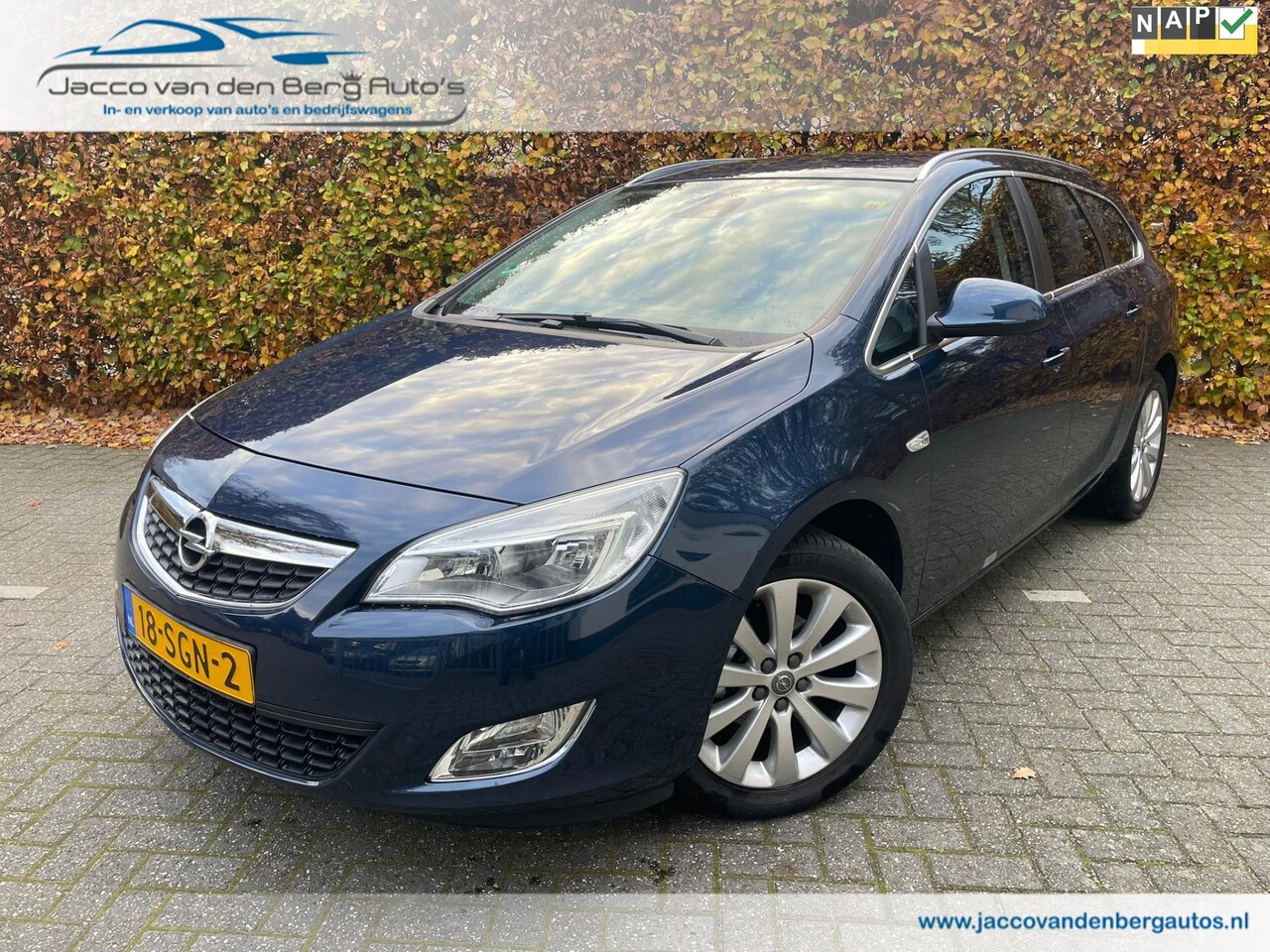 Opel Astra Sports Tourer - 1.4 Turbo Cosmo I Airco I Trekhaak - AutoWereld.nl