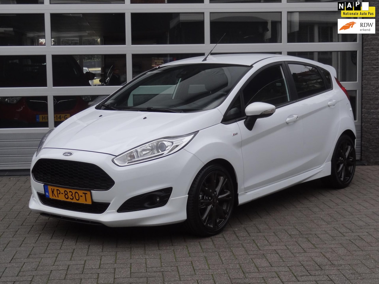 Ford Fiesta - 1.0 EcoBoost ST-Line 1.0 EcoBoost ST Line - AutoWereld.nl