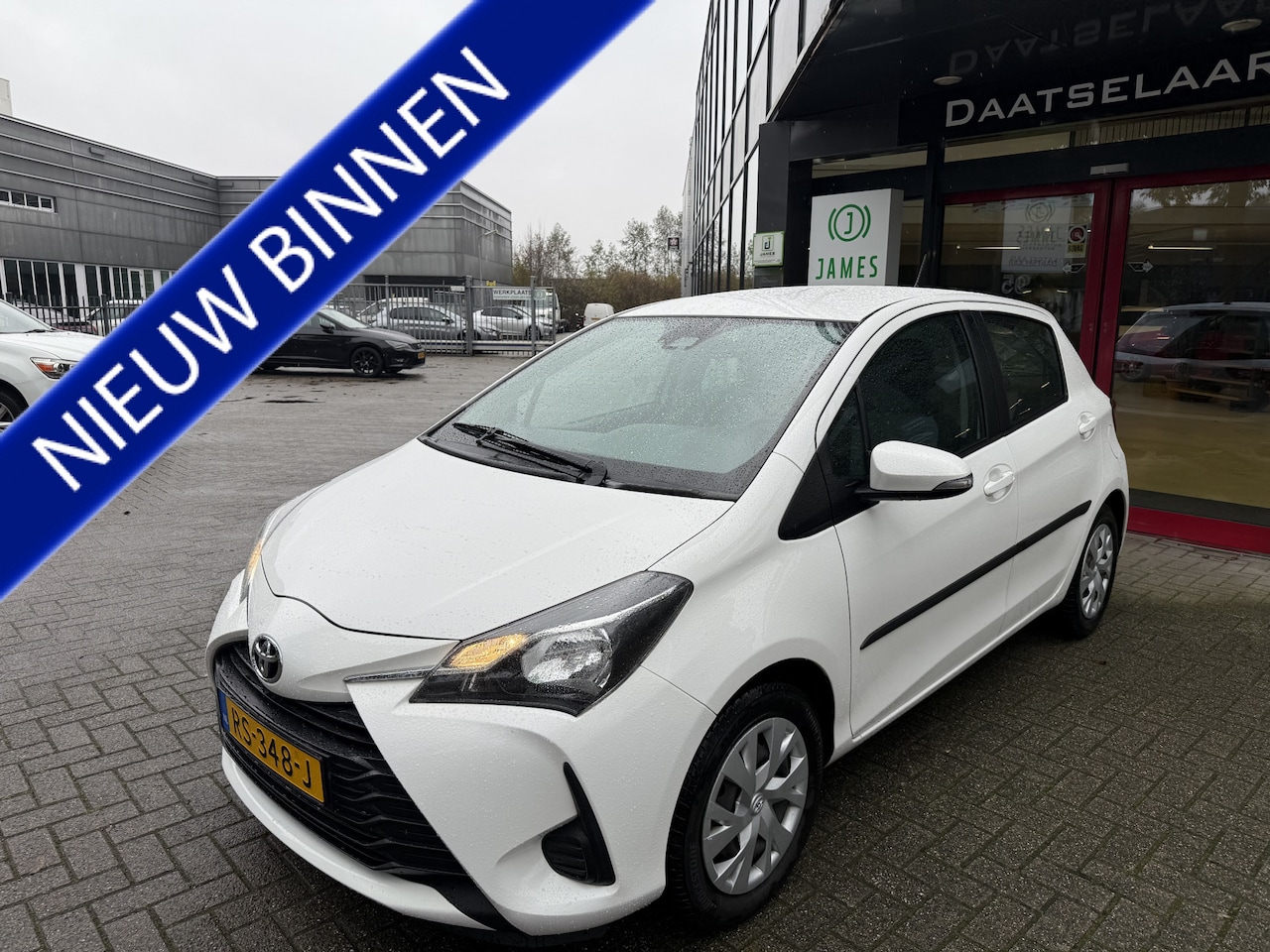 Toyota Yaris - 1.0 VVT-i Comfort AIRCO BLUETOOTH EL-RAMEN - AutoWereld.nl